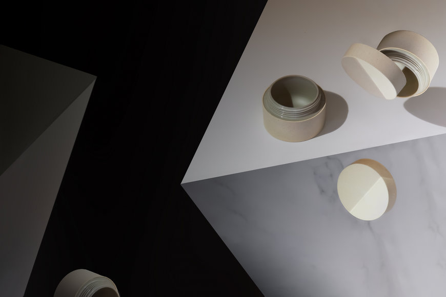 A Kind of Magic – Cosmetics Packaging Without Microplastic Pollution